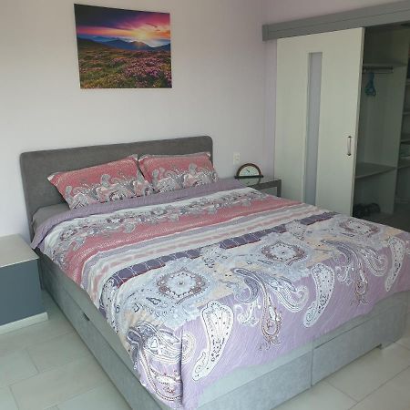 Pearl Sunshine Appartments Приморско Экстерьер фото