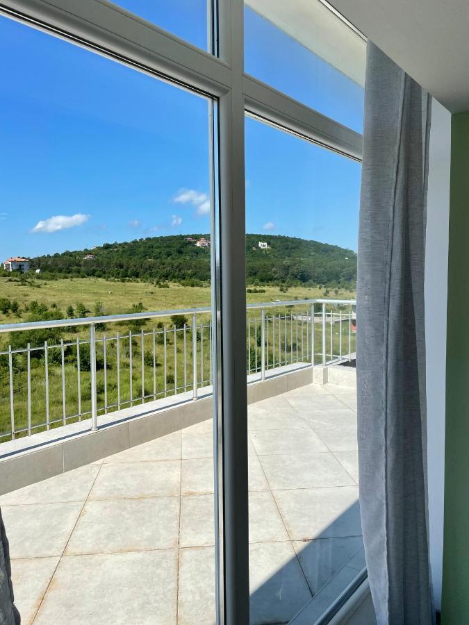 Pearl Sunshine Appartments Приморско Экстерьер фото