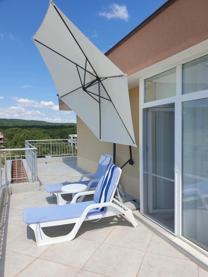 Pearl Sunshine Appartments Приморско Экстерьер фото